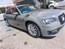 کرایسلەر 300